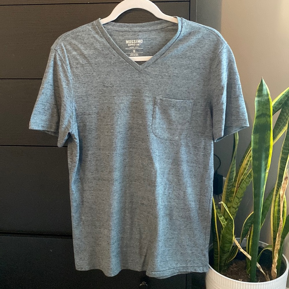 Blue V-neck t-shirt